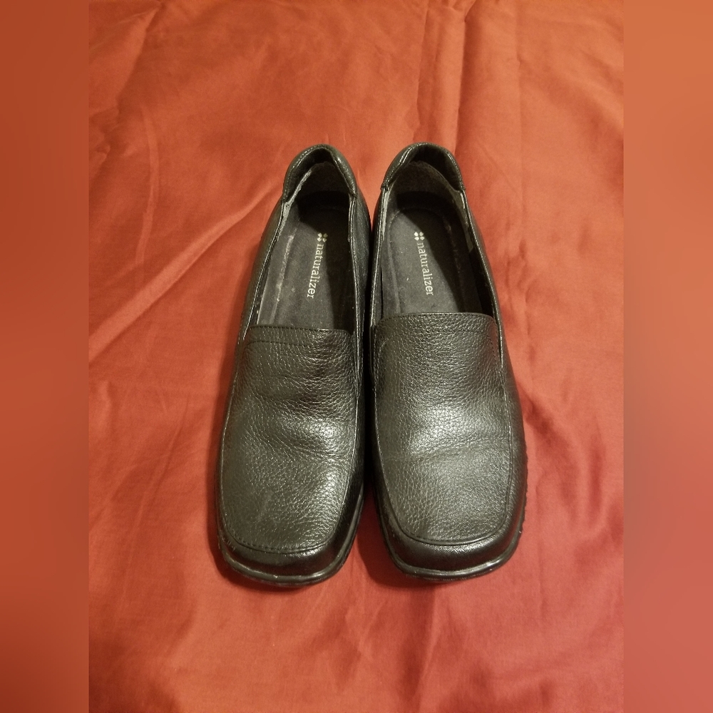 Naturalizer Slip On Comfy Shoe, EUC, Size ~7.5-8
